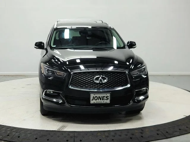 Used 2020 Black INFINITI LUXE image 3
