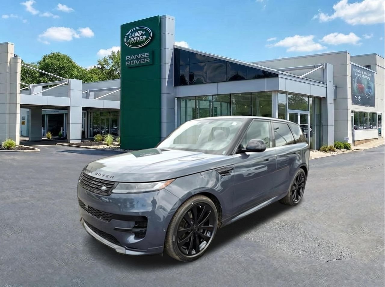 New 2026 Varesine Blue LAND ROVER Dynamic SE image 1