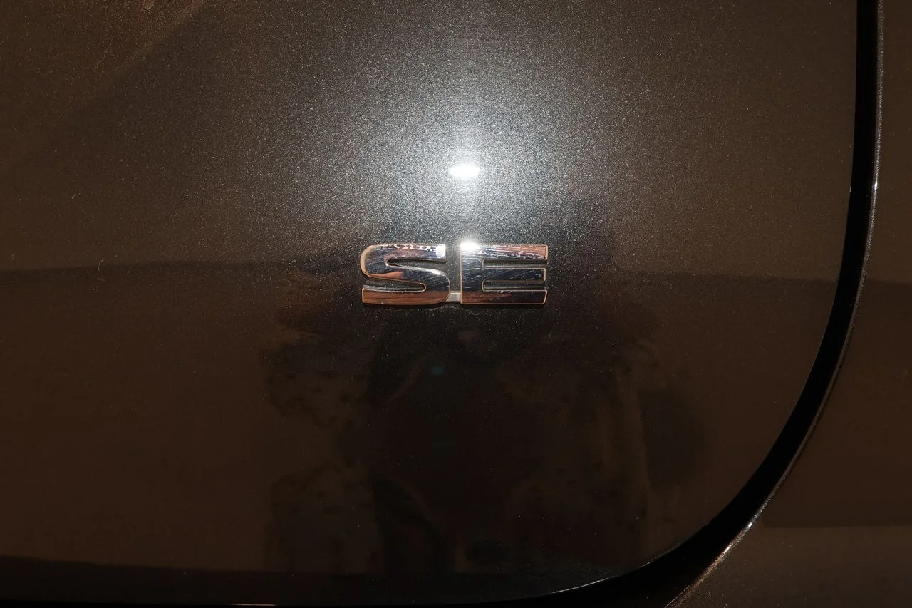 Used 2025 Gray Mitsubishi SE image 37