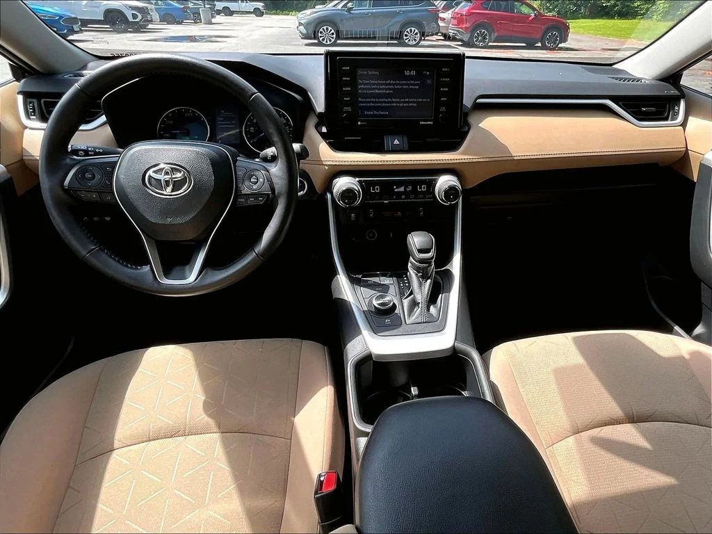 Used 2022 Black Toyota XLE image 21