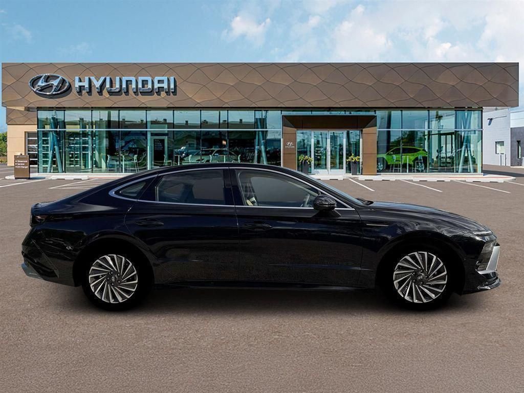 New 2026 Black Hyundai Limited image 9
