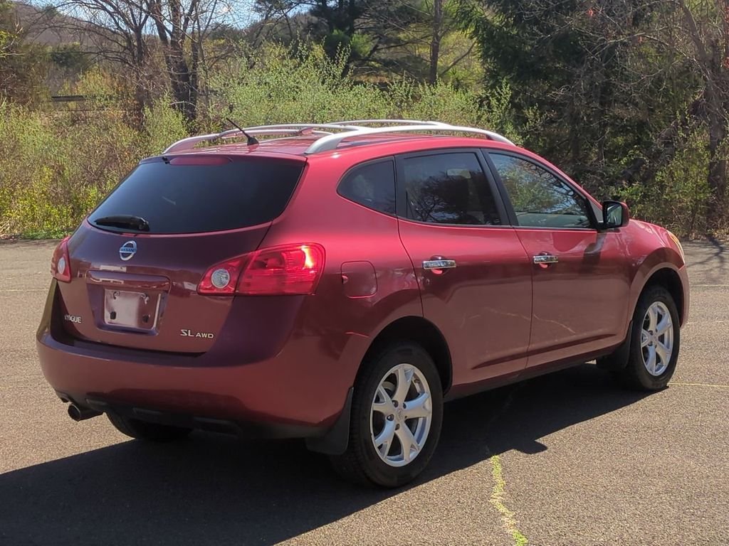 Used 2010 Red Nissan SL image 4