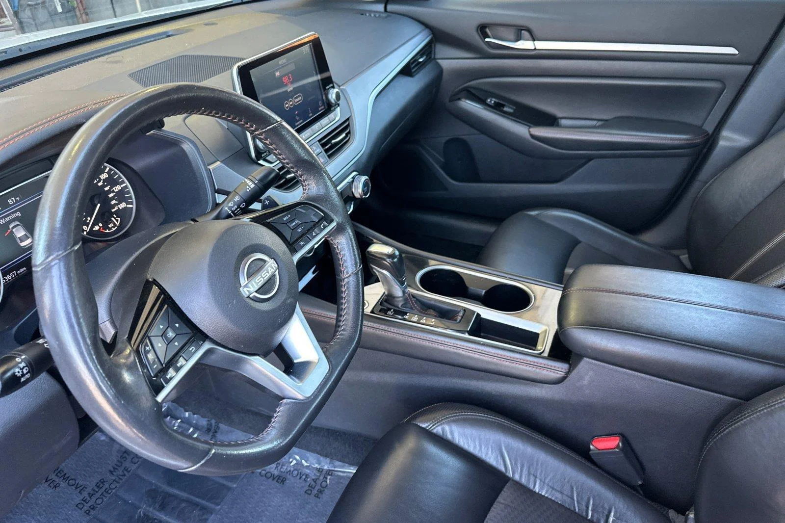 Used 2024 Glacier White Nissan 2.5 SR image 10