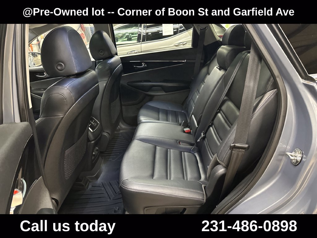 Used 2020 Silver Kia EX image 25