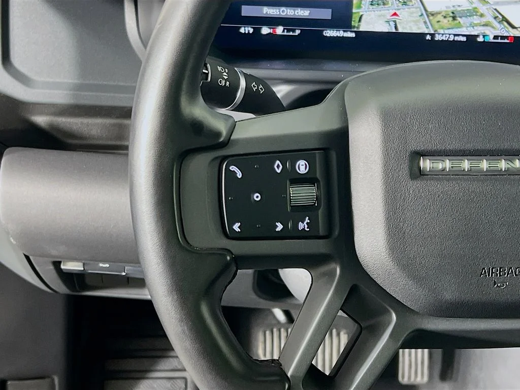2024 Land Rover Defender X-Dynamic SE - Photo 10