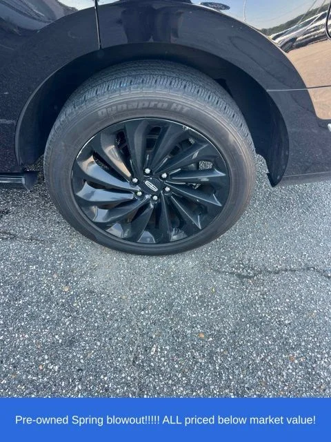 Used 2020 Black Lincoln Reserve image 16