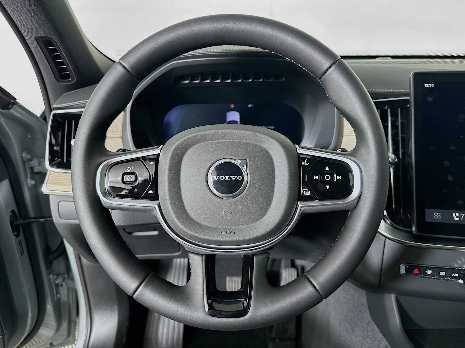 New 2026 Vapour Grey Volvo Plus image 11