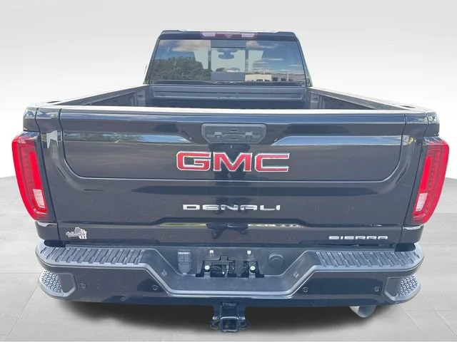 Used 2022 Ebony Twilight Metallic GMC Denali image 4