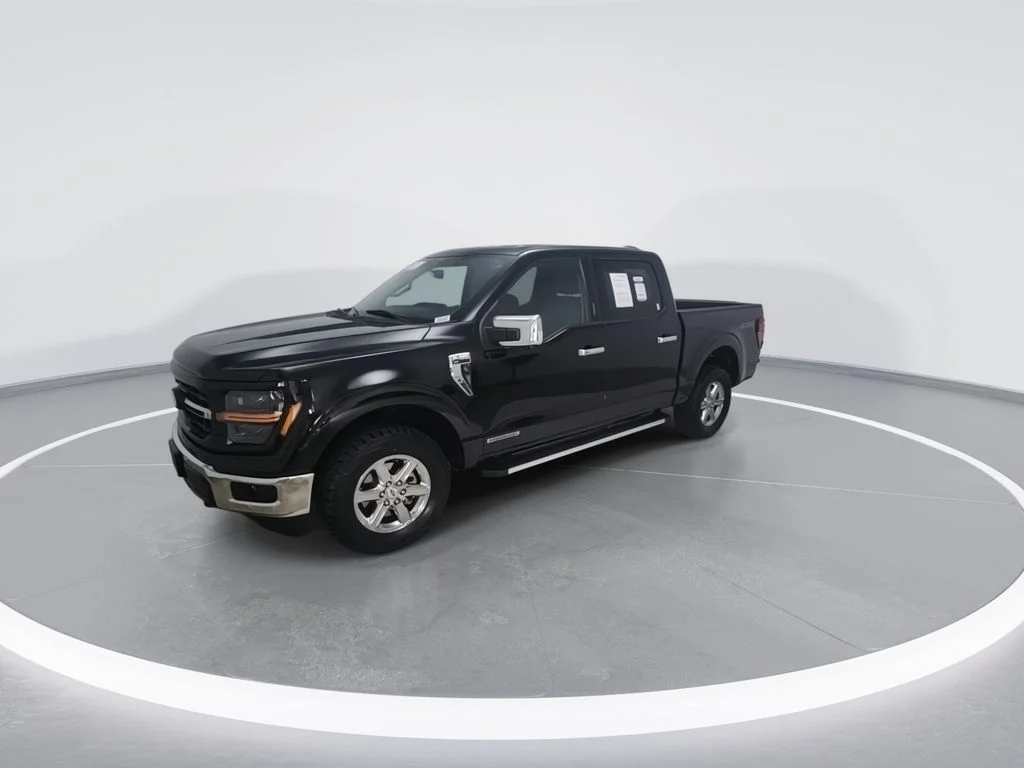 Used 2024 Black Ford XLT image 3