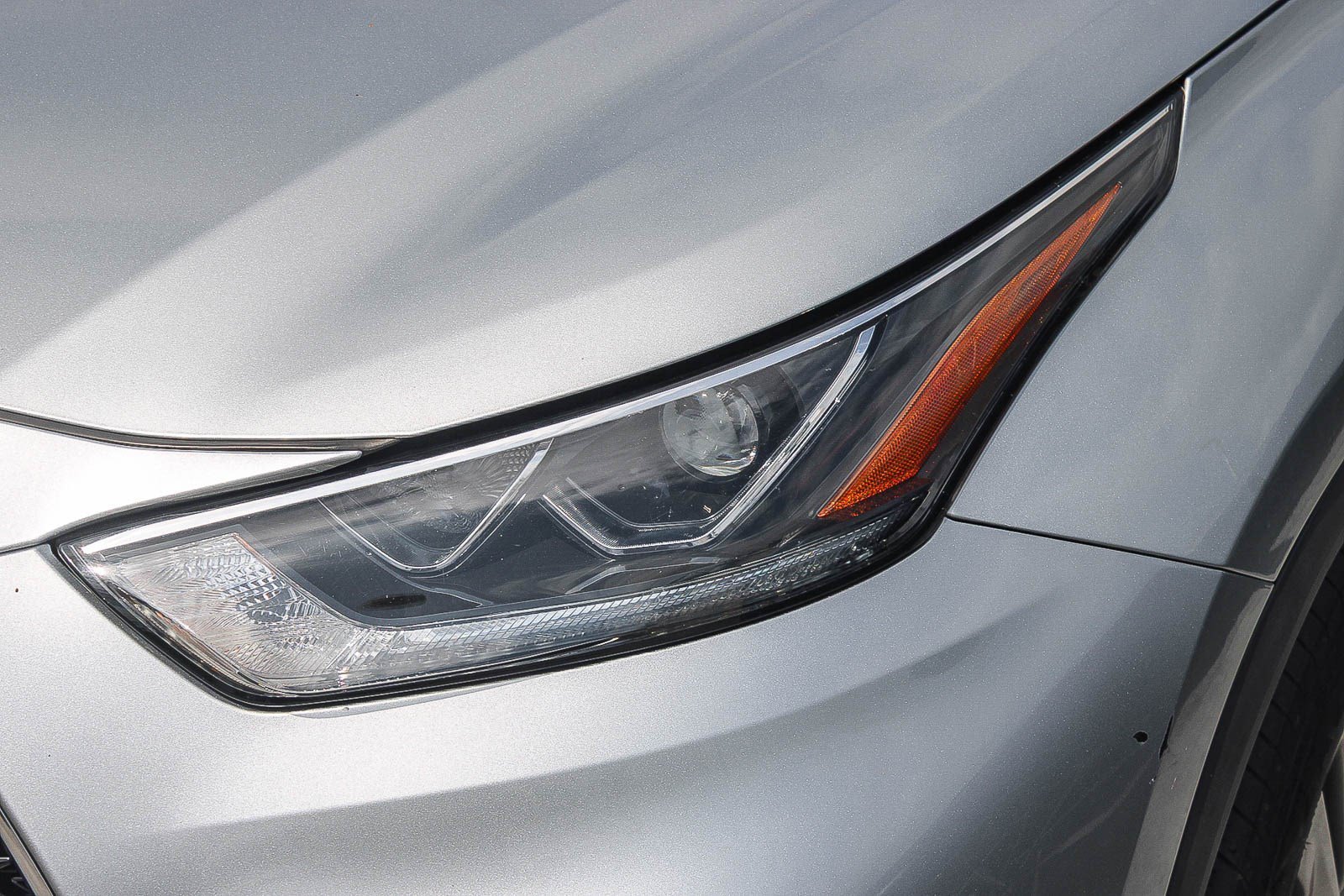 Used 2021 Celestial Silver Metallic Toyota Platinum image 5