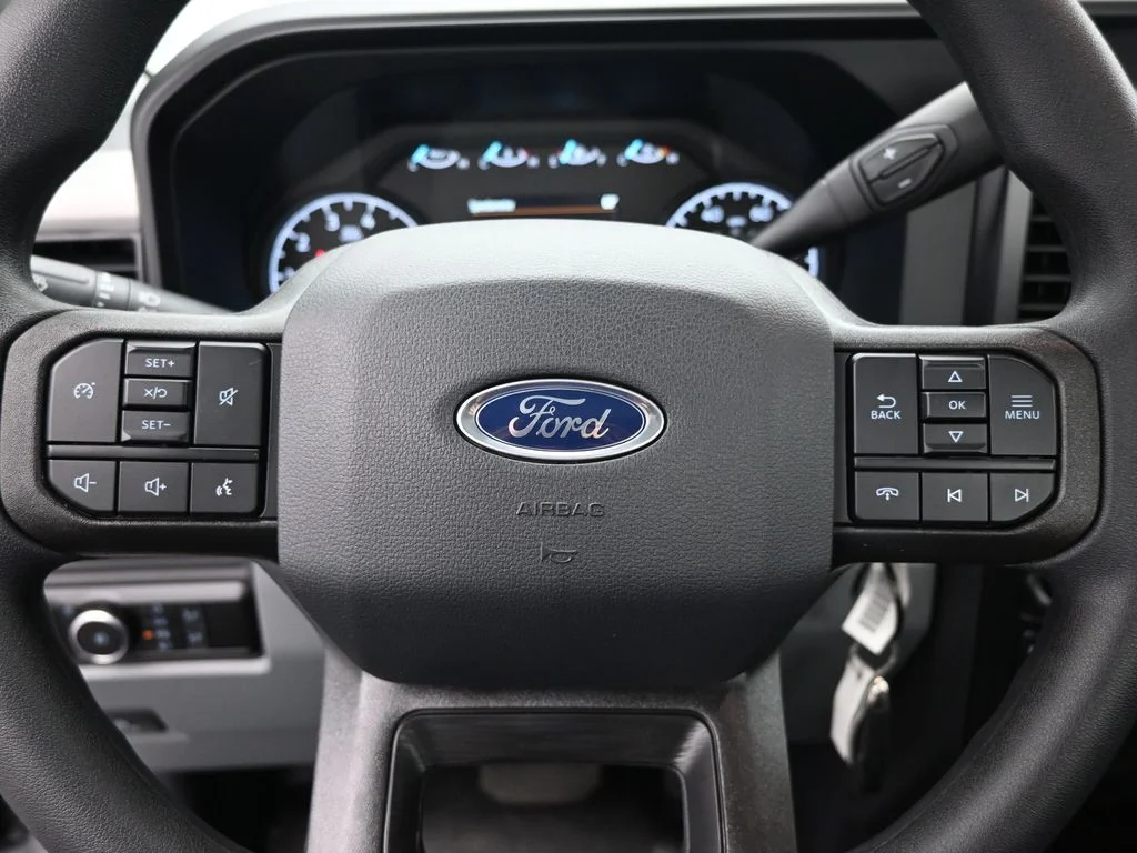 New 2026 Oxford White Ford XL image 10
