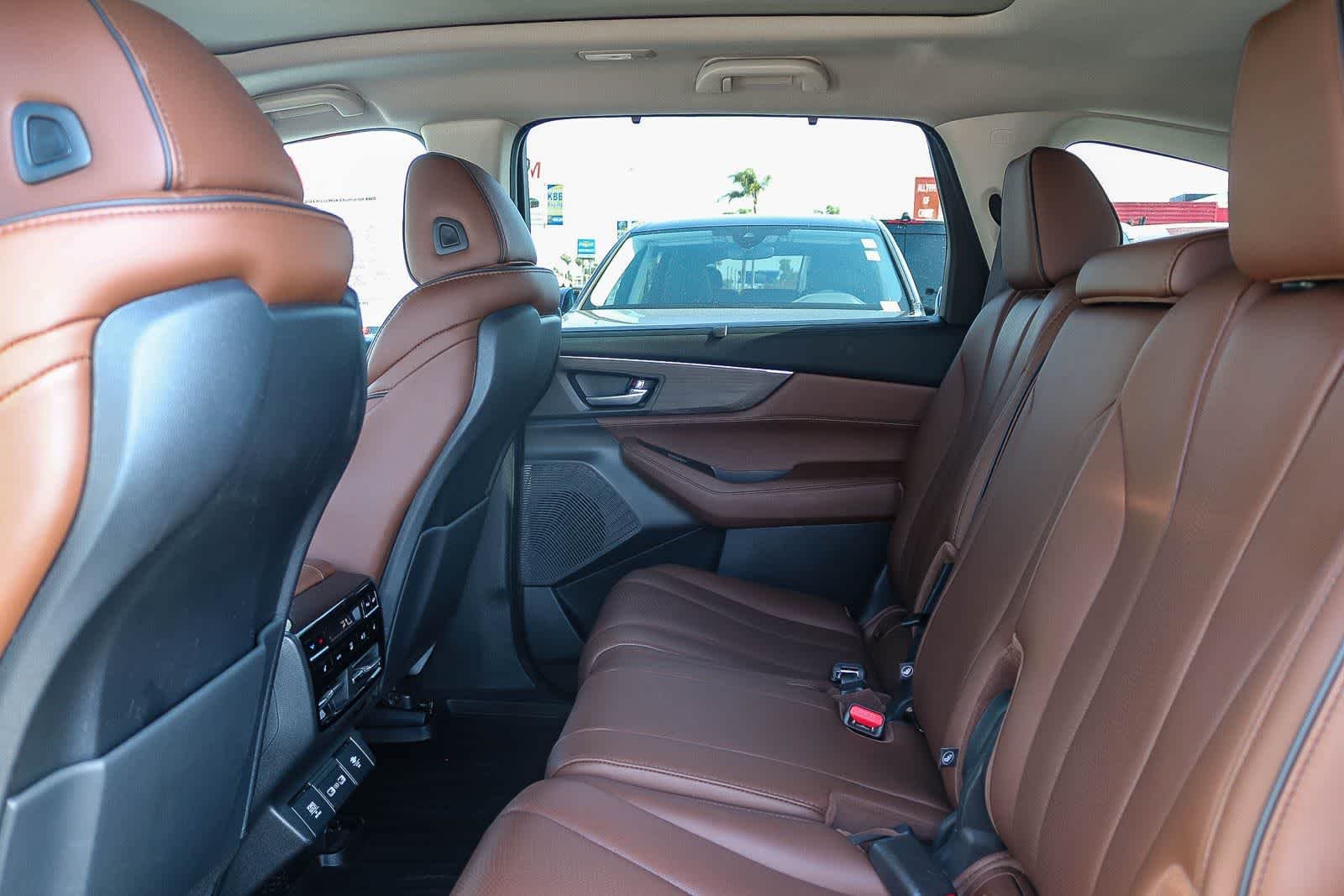 Used 2023 White Acura w/Advance Package image 17