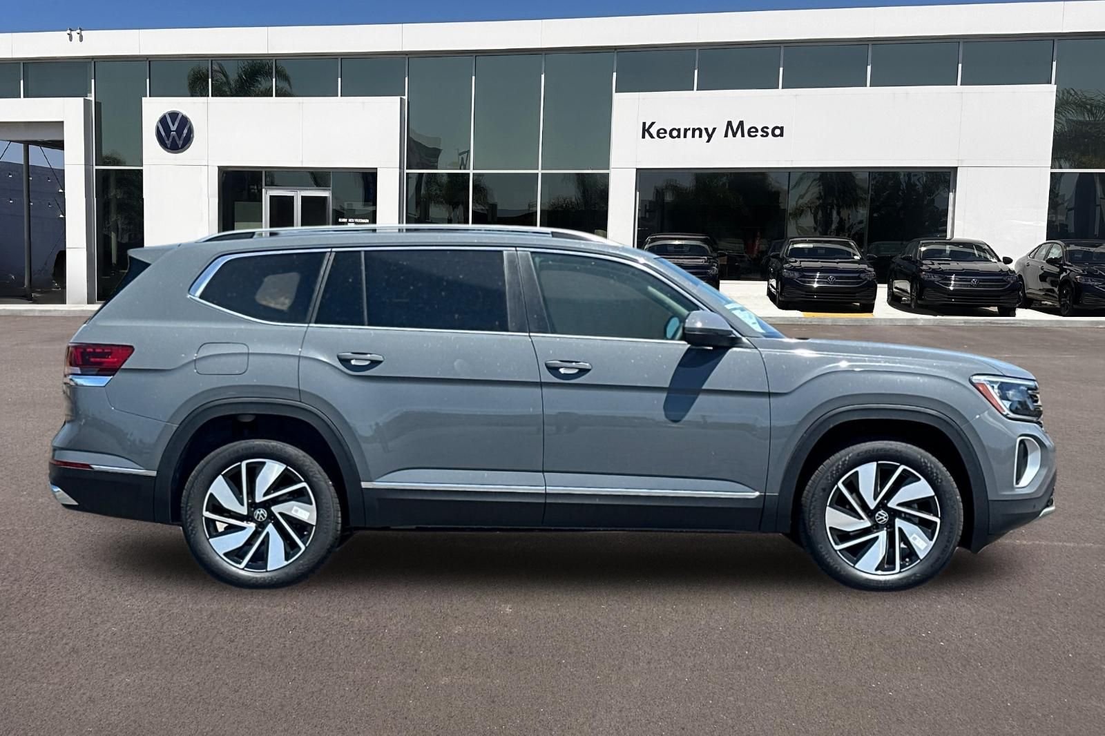New 2026 Pure Gray Volkswagen 2.0T SEL image 3