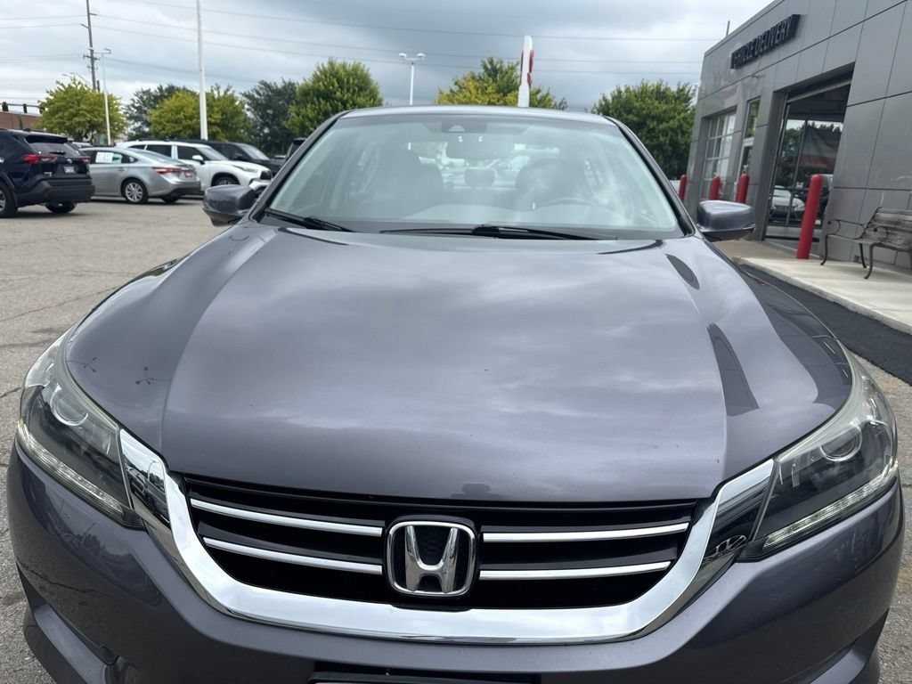 Used 2015  Honda EX-L image 11