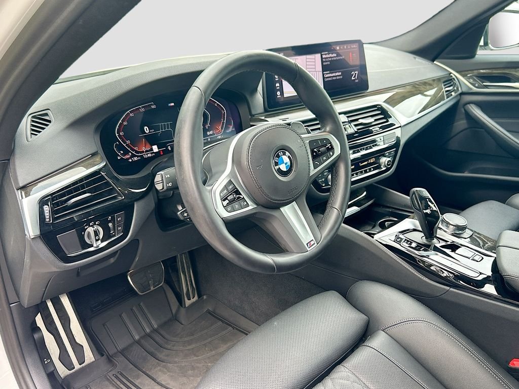 Used 2023 Alpine White BMW 530i xDrive image 10