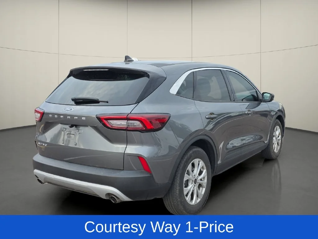Used 2024 Gray Ford Active image 9