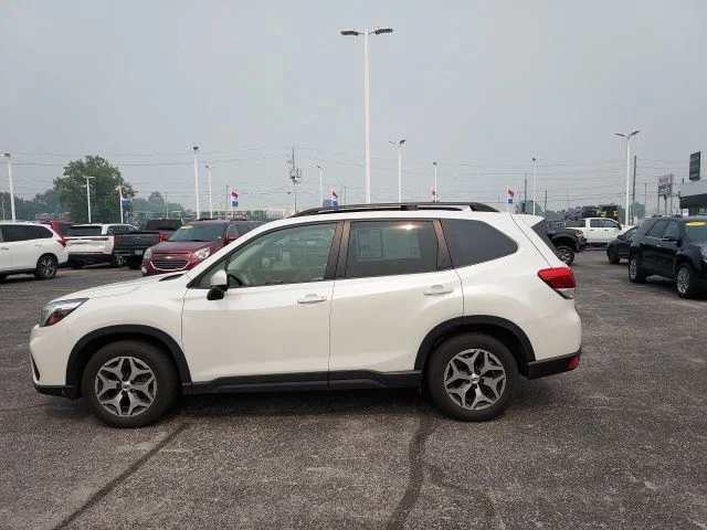Used 2021 White Subaru Premium image 8