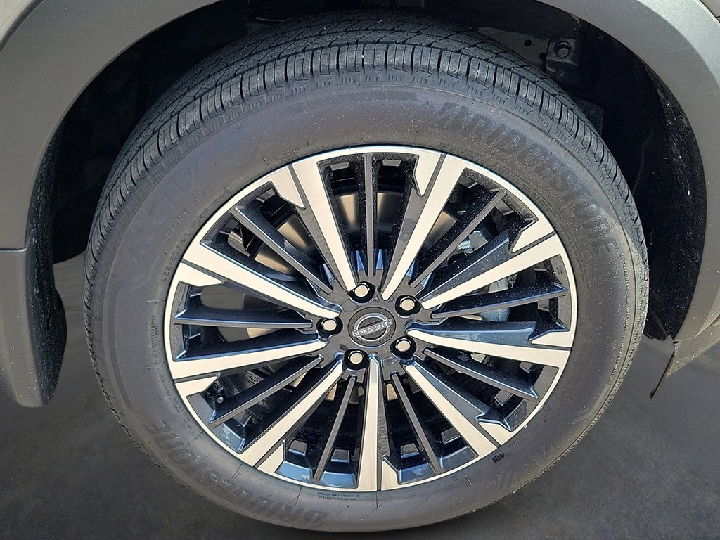 New 2026 Gun Metallic Nissan Platinum image 7