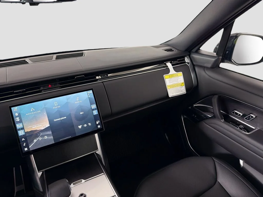 New 2026 Obsidian Black Satin Land Rover SE image 25