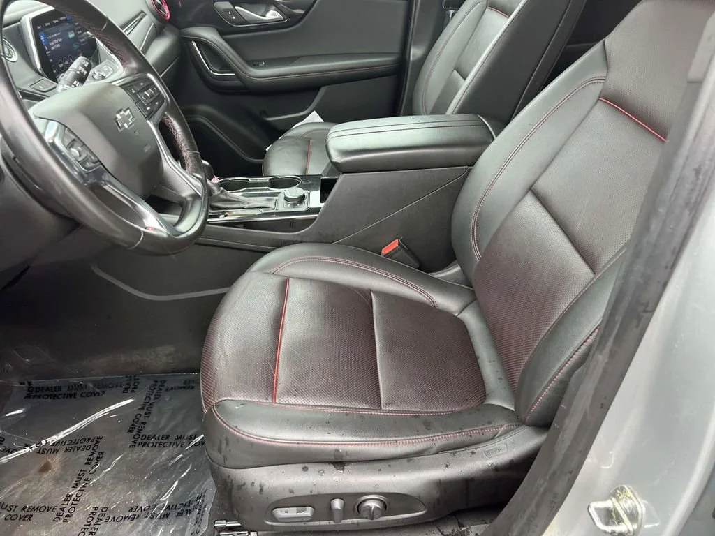 Used 2022 Silver Ice Metallic Chevrolet RS image 13