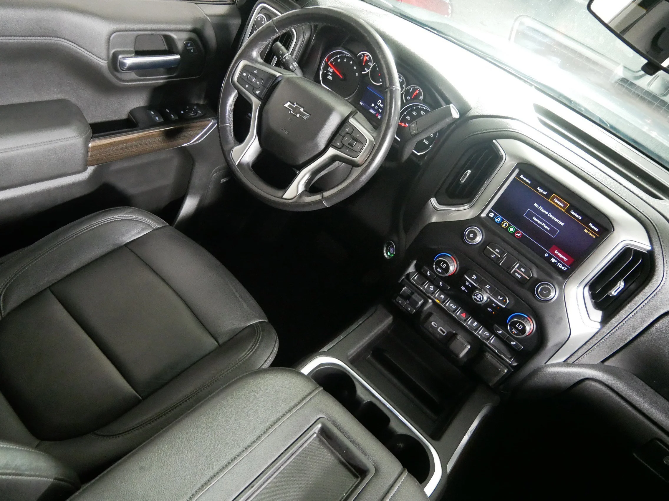 Used 2019 Shadow Gray Metallic Chevrolet LT Trail Boss image 9