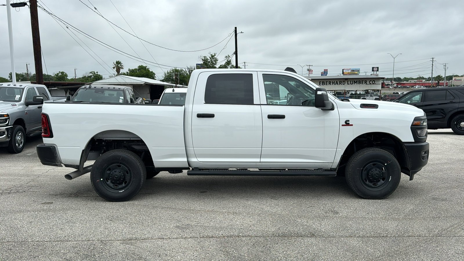 New 2026 Bright White Clear-Coat Exterior Paint RAM Tradesman image 4
