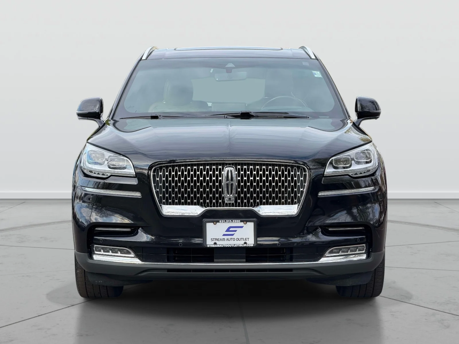 Used 2020 Black Lincoln Reserve image 2