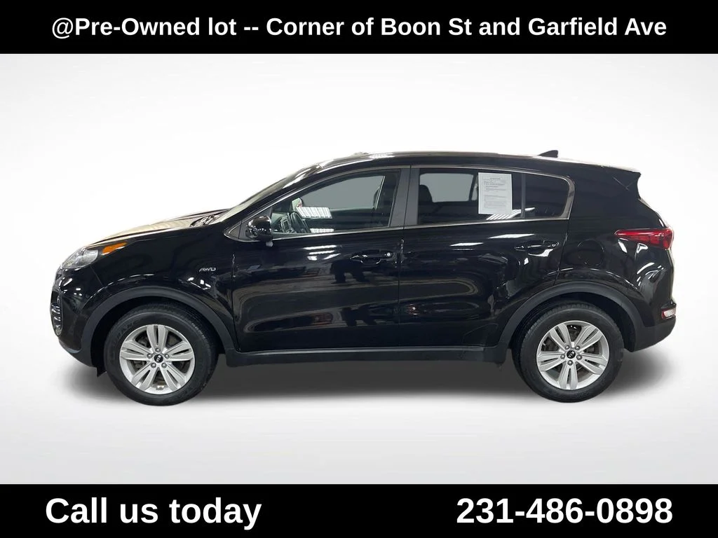 Used 2017 Red Kia LX image 2