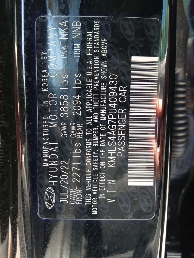 Used 2023 Black Hyundai SEL image 41