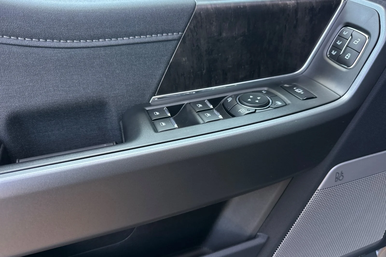 New 2026 Gray Ford Lariat image 10