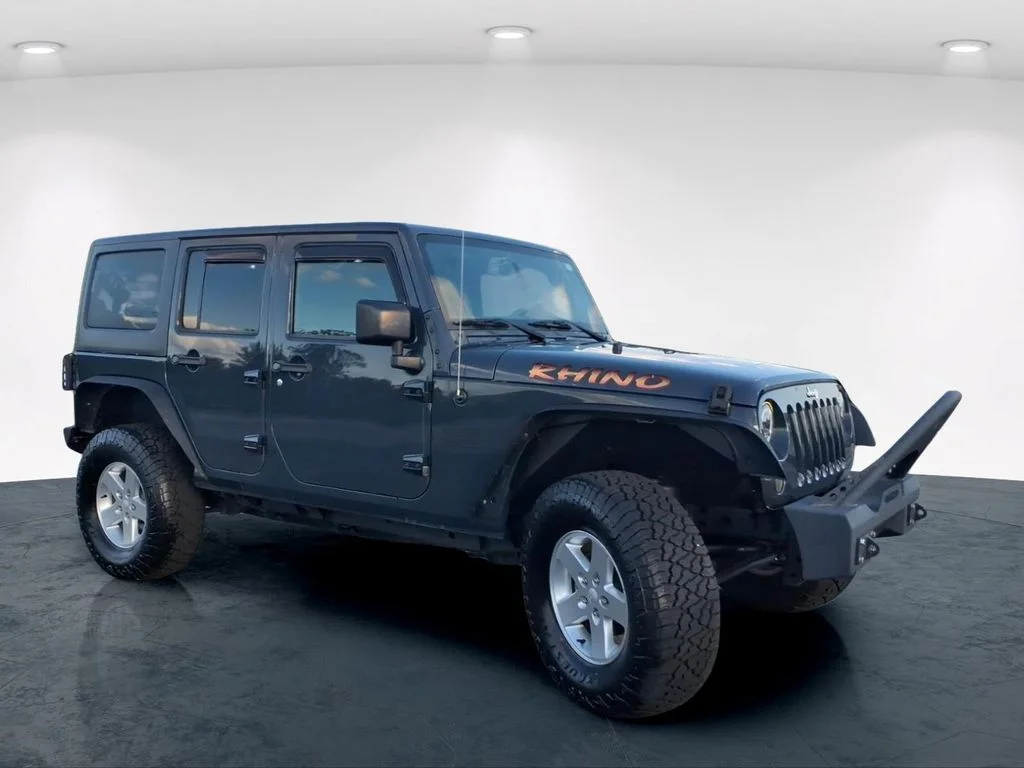 Used 2017 Black Jeep Unlimited Sport image 5