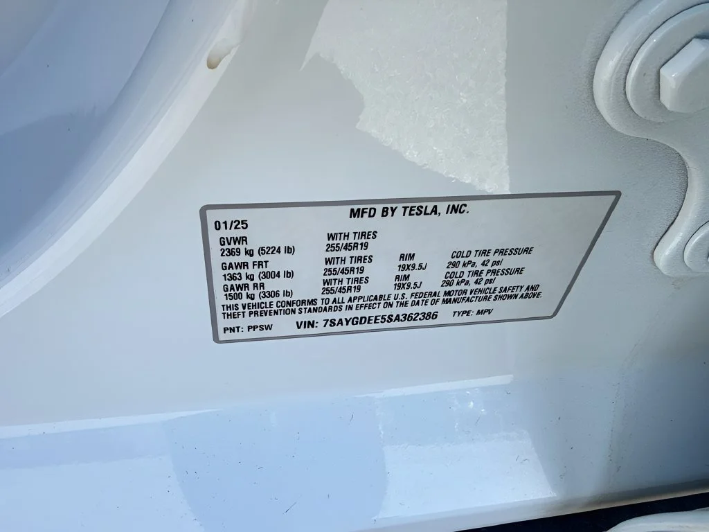 Used 2025 White Tesla Long Range image 33