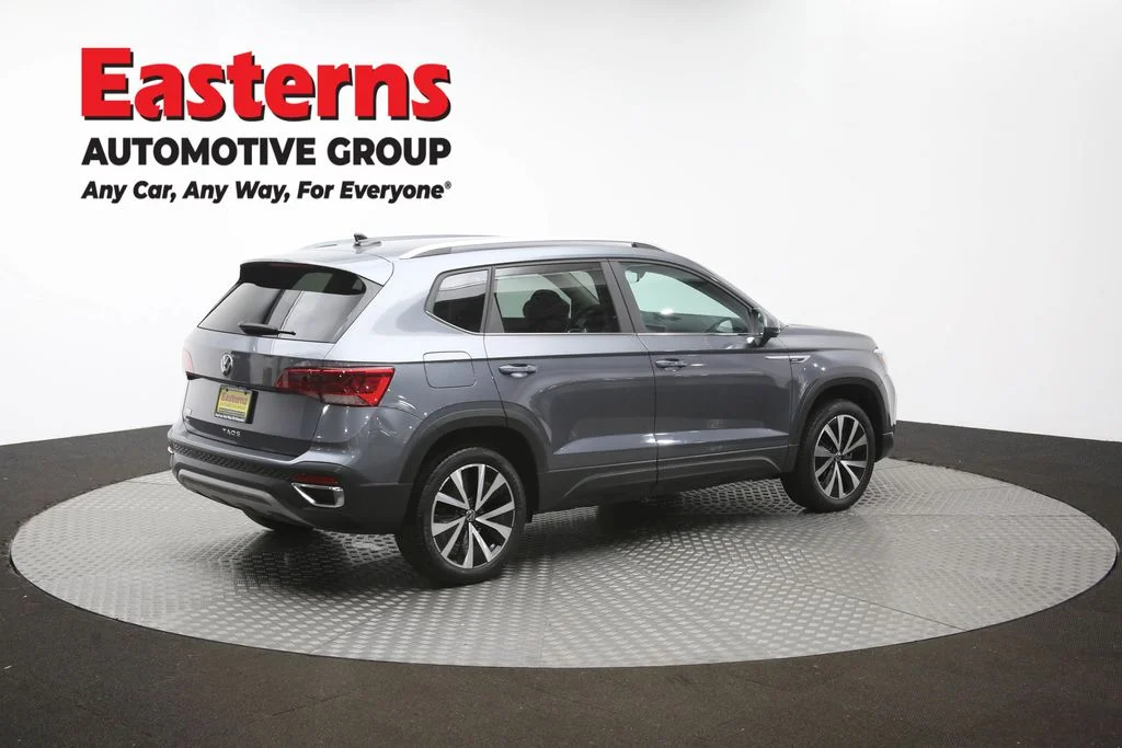 Used 2022 Gray Volkswagen 1.5T SE image 39