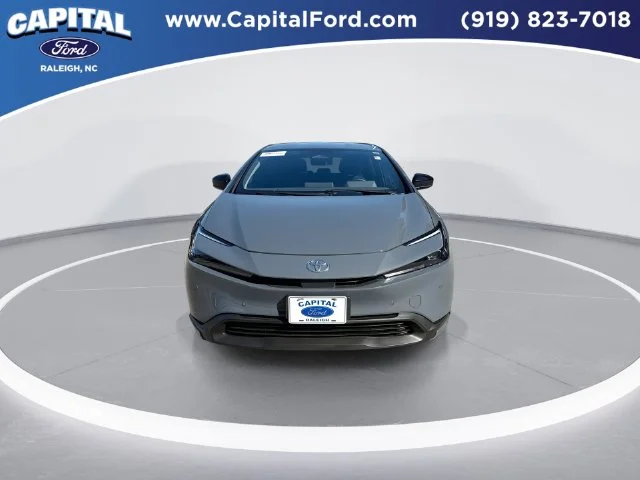 Used 2025 Gray Toyota LE image 3