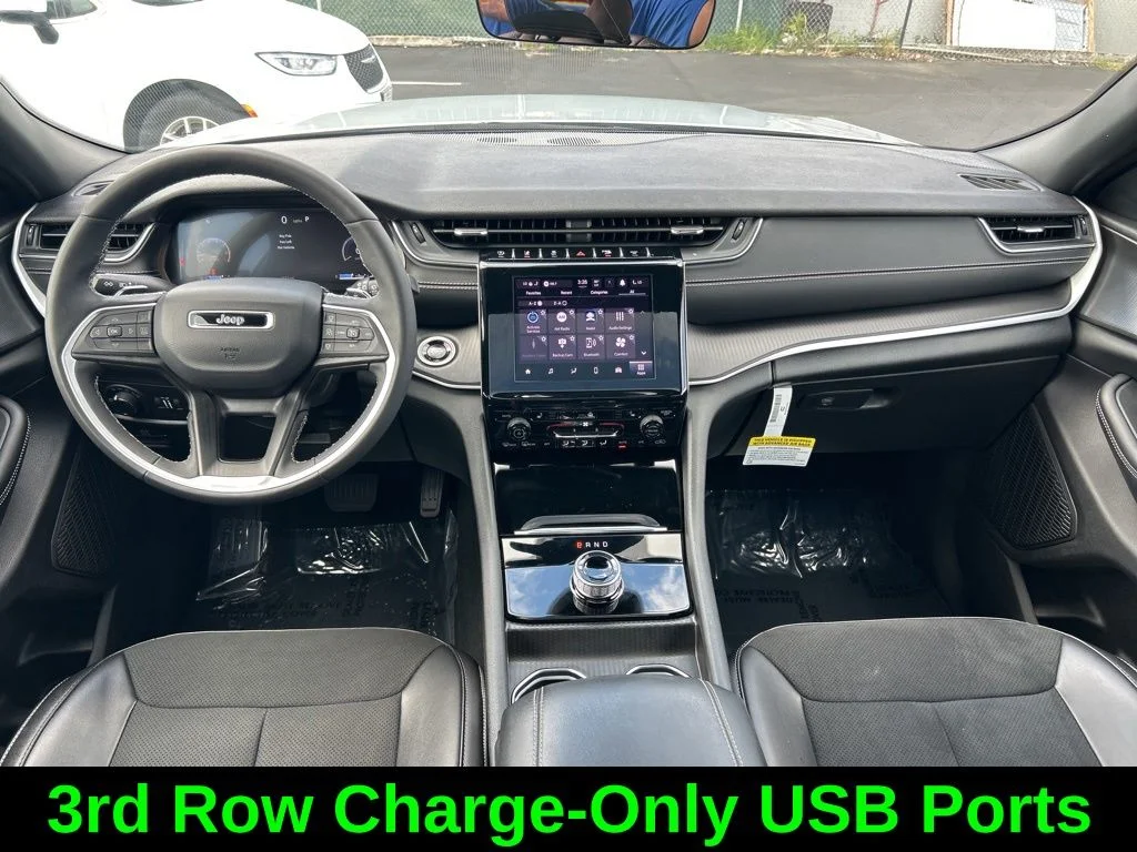 Used 2025 Silver Jeep Altitude X image 36