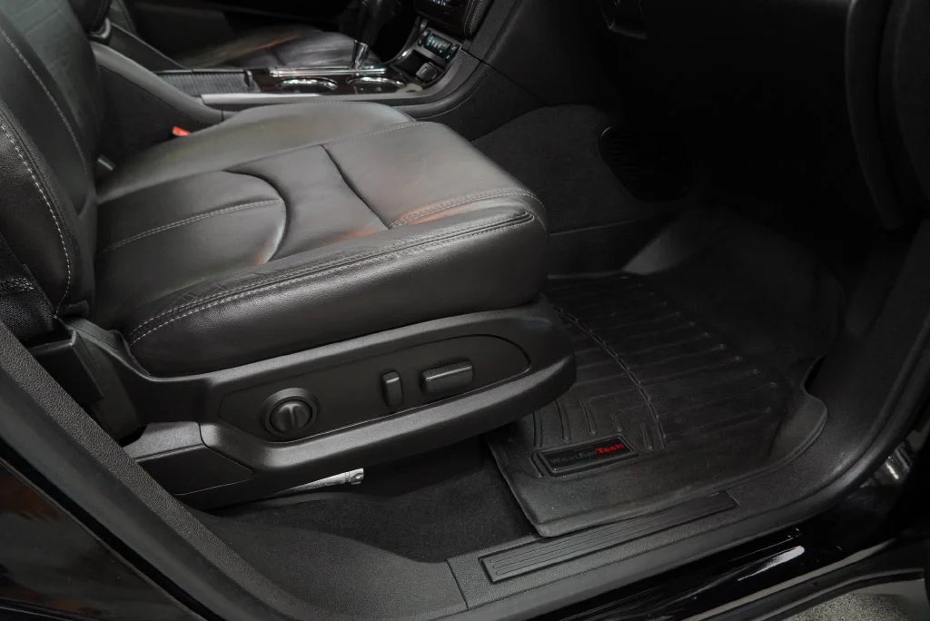 Used 2016 MOSAIC BLACK METALLIC Chevrolet LT image 43