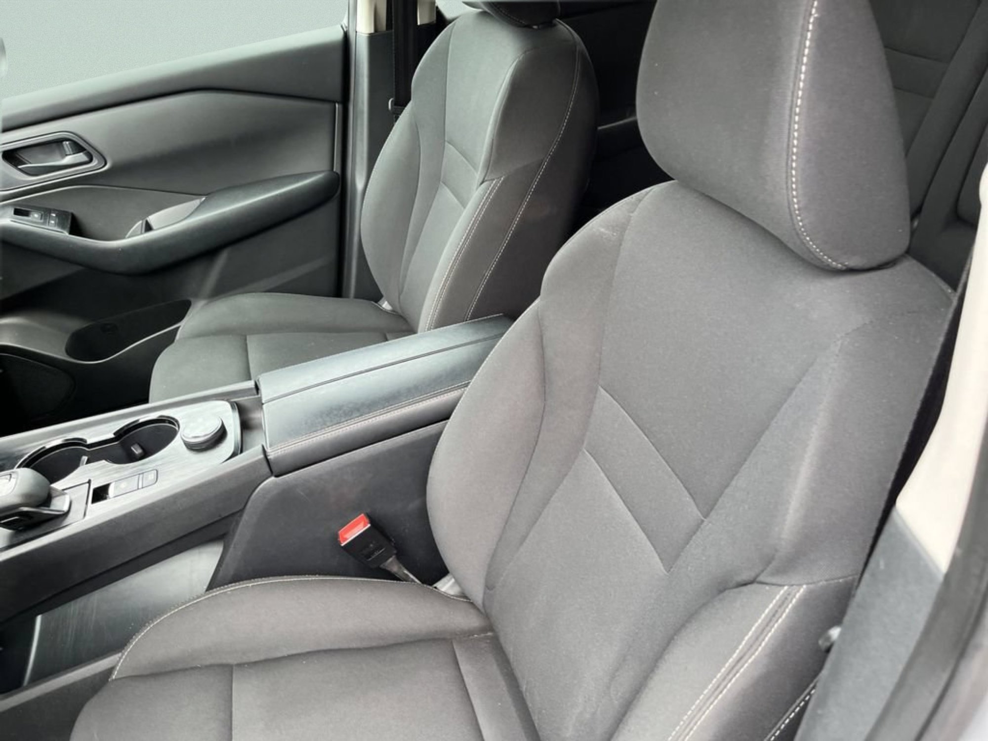 Used 2024 Brilliant Silver Metallic Nissan S image 11