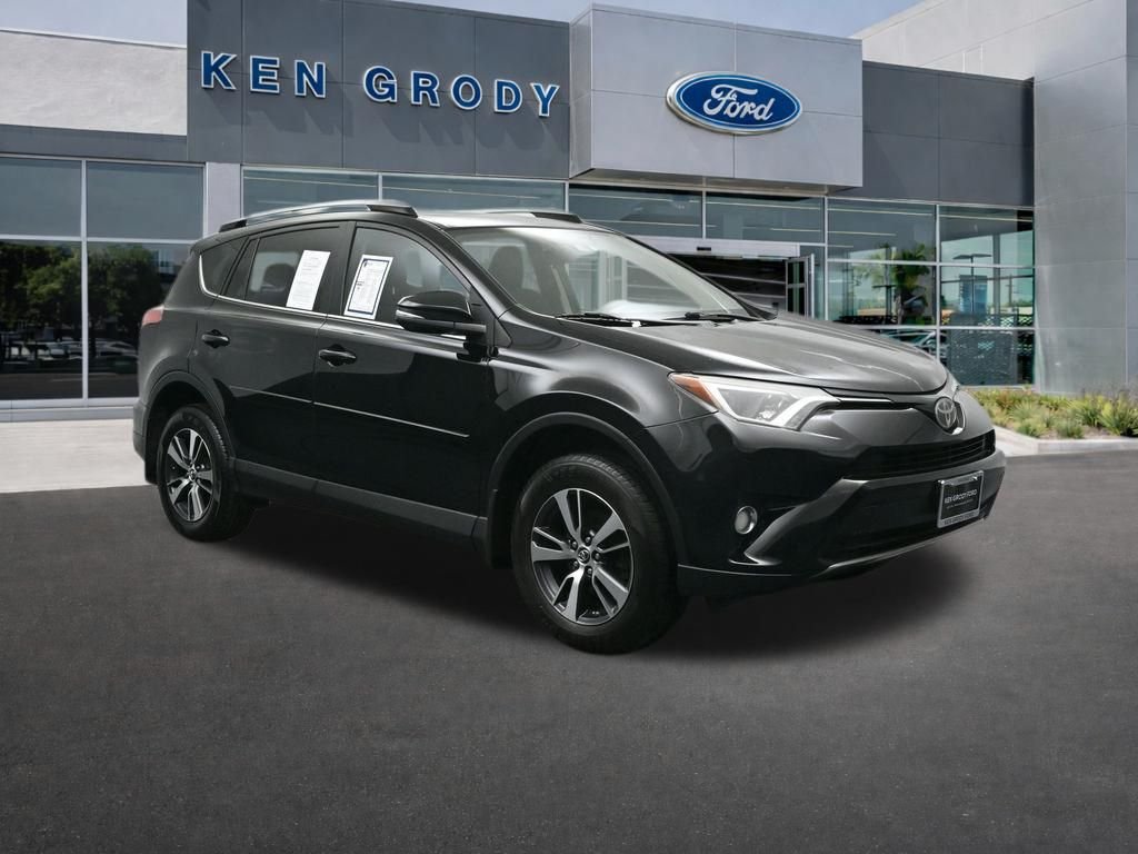 2017 Toyota RAV4 XLE