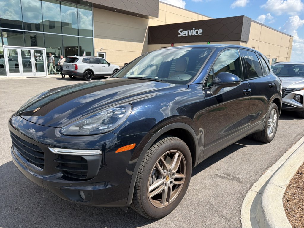 Used 2018 Moonlight Blue Metallic Porsche Base image 1