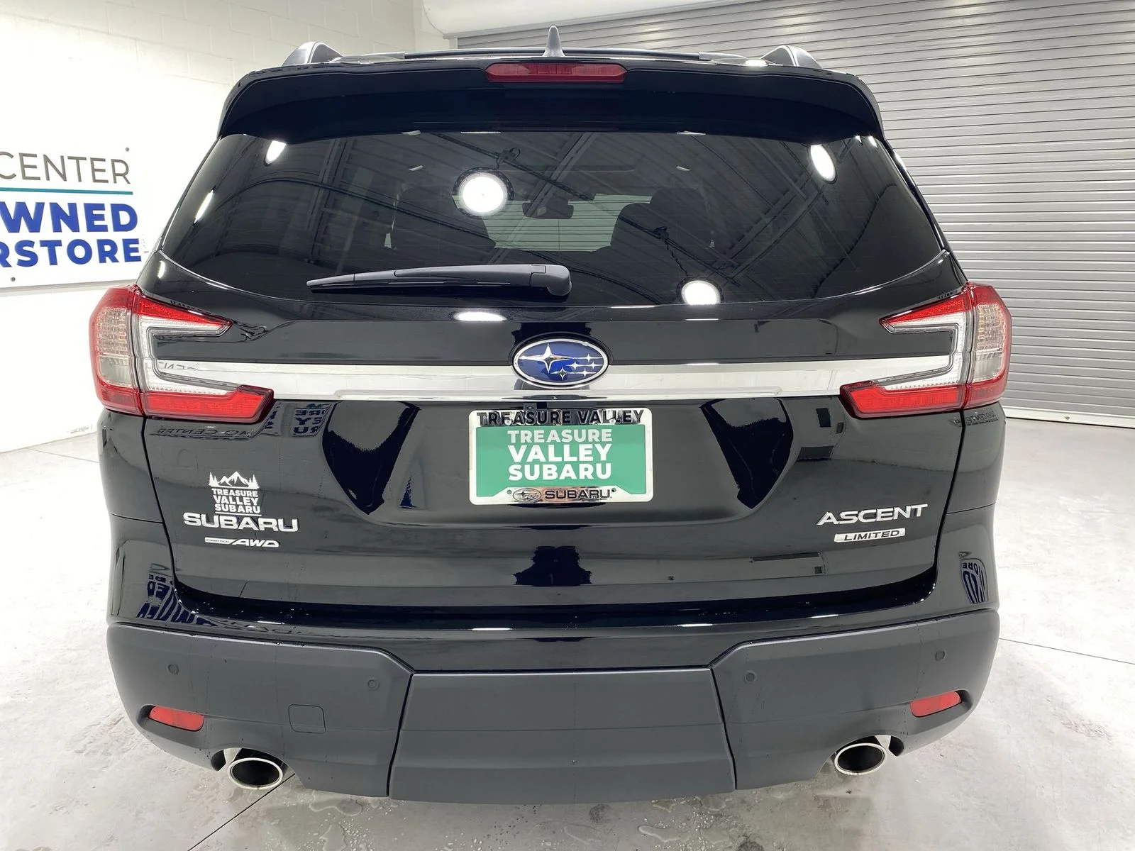 New 2026 CRYSTAL BLACK SILICA Subaru Limited image 7