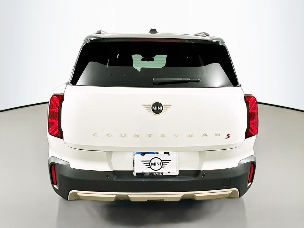 New 2027 White MINI Iconic image 6