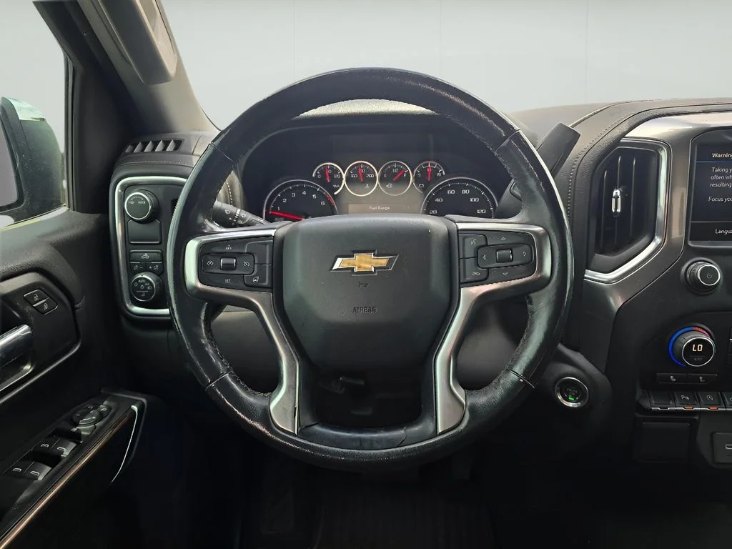 Used 2020 Shadow Gray Metallic Chevrolet LT image 10
