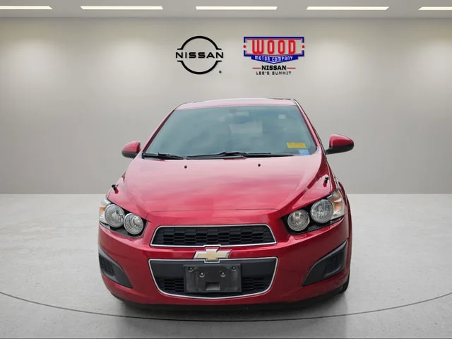 Used 2015 Crystal Red Tintcoat Chevrolet LT image 6