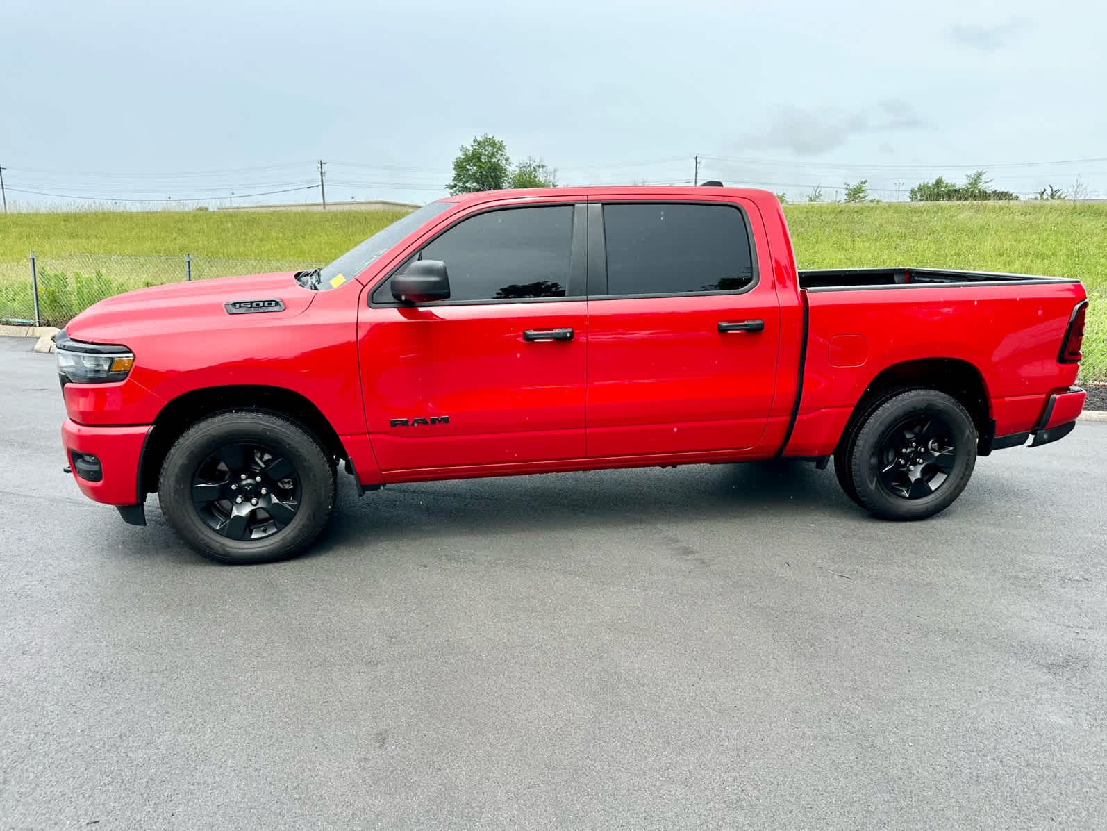2025 RAM 1500 Tradesman 4x4 Crew Cab 5'7's photo