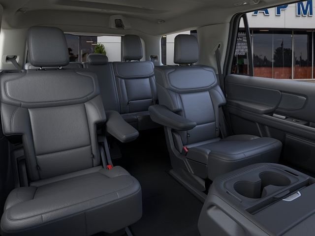 New 2026 Star White Metallic Tri-Coat Ford Active image 11