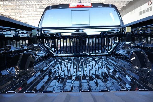2026 GMC Canyon AT4 - Photo 17