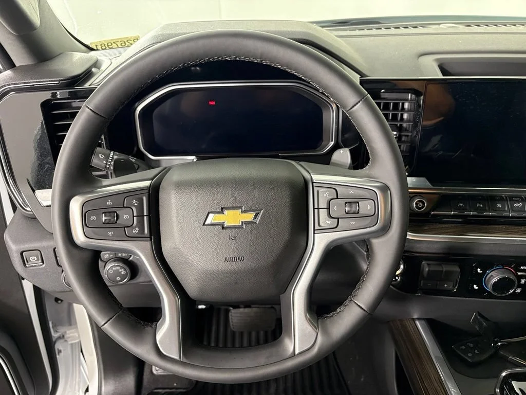 New 2026 Summit White Chevrolet LT image 26
