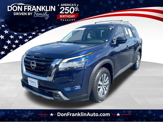 Used 2023 Blue Nissan SL image 1