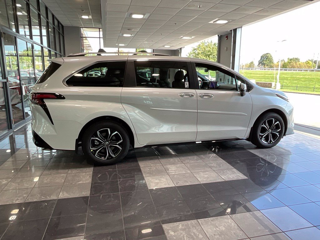New 2026 Beige Toyota Platinum image 5