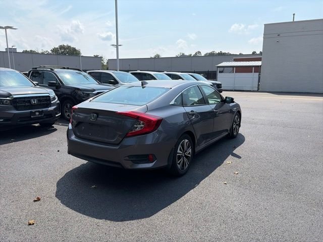 Used 2017 Modern Steel Metallic Honda EX-T image 5